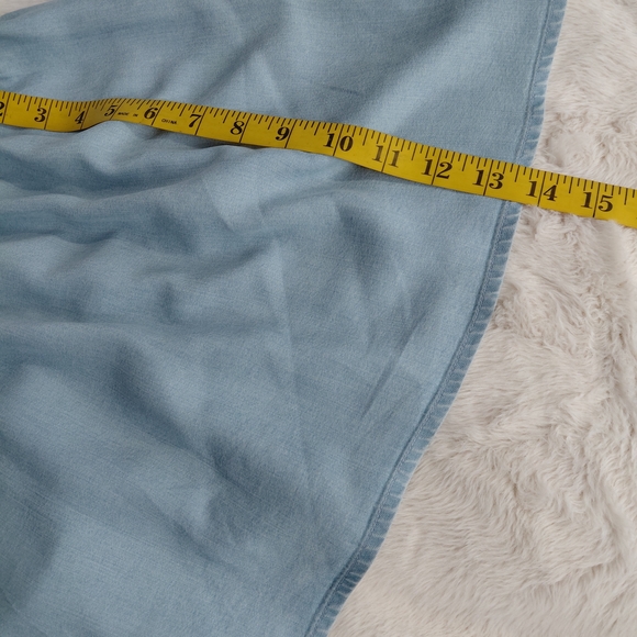 NWT St. John's Bay Apparel Blue Light Wash S/S Blouse - Picture 7 of 12